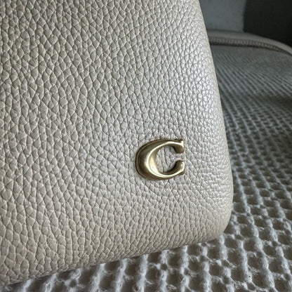 COACH Lana Shoulder Bag 23 Ivory
