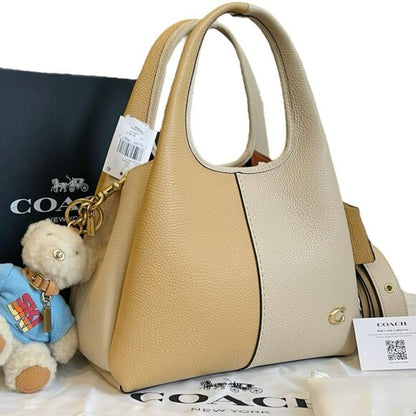 Coach Lana 23 + Large Ski Bear Charm