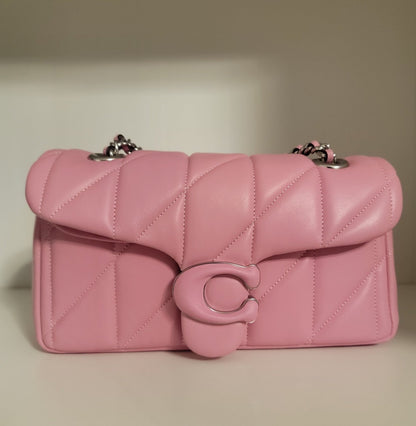 Coach quilted tabby 20 (Vivid Pink)