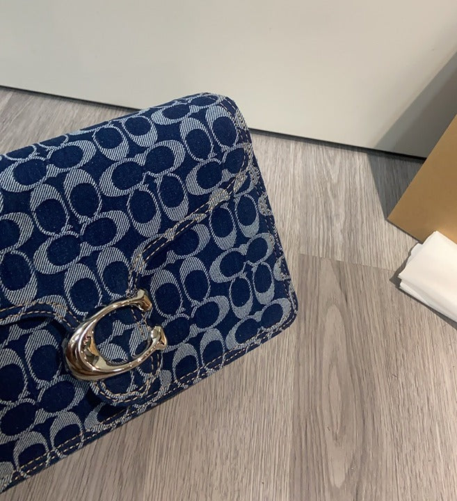 CHAIN TABBY CHAIN SHOULDER BAG IN SIGNATURE DENIM